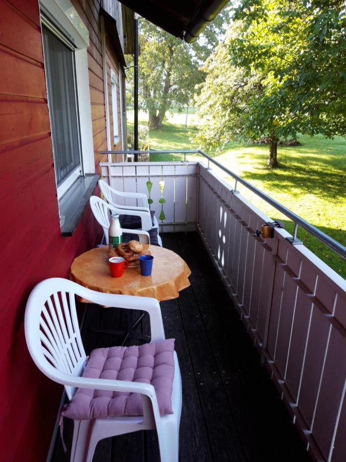 Ferienwohnung Im Seidlerhof Mit Balkon Und Garten 론바크 외부 사진