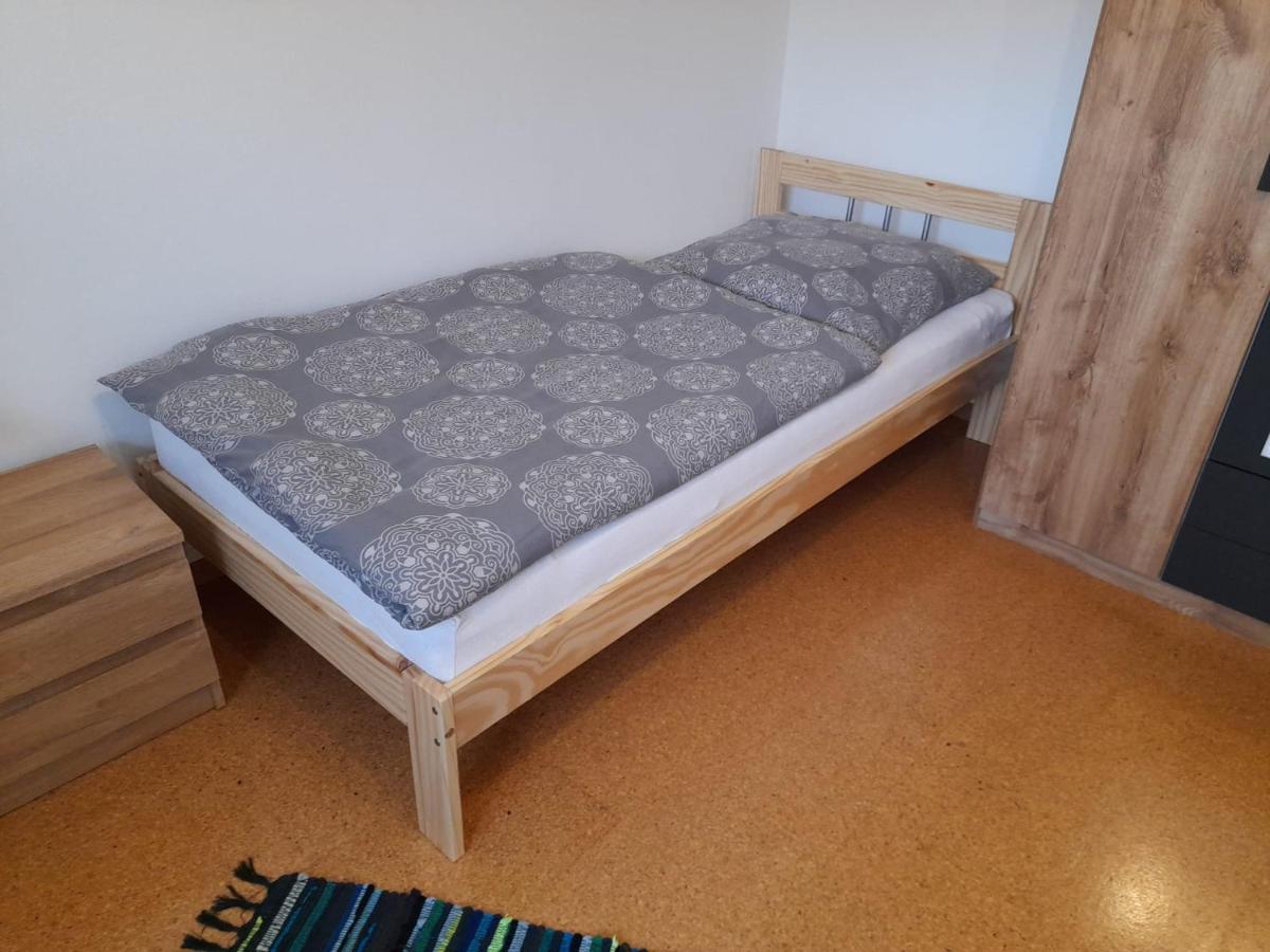 Ferienwohnung Im Seidlerhof Mit Balkon Und Garten 론바크 외부 사진